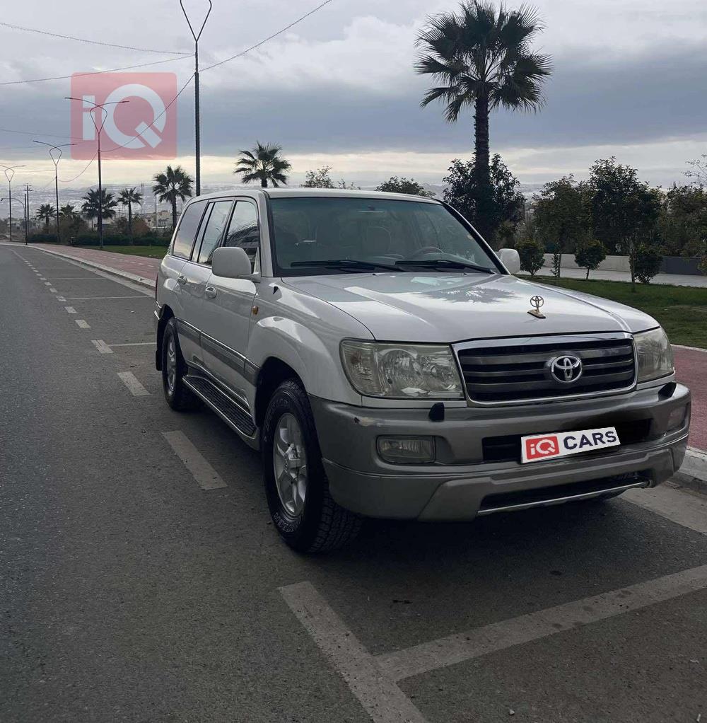 تويوتا لاندكروزر